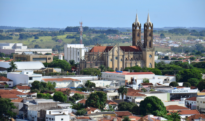 Descubra como o comércio eletrônico está dominando o mercado brasileiro! Em Abaetetuba, Pará, o WebCatálogo é a ferramenta ideal para quem busca praticidade, conforto e segurança na hora de abrir sua loja virtual.