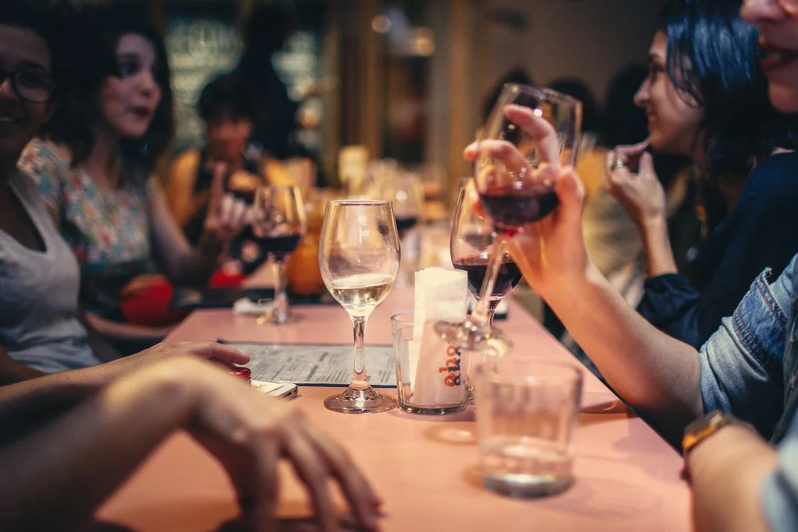 5 Dicas para Montar um Bar de Sucesso: Guia Completo do WebCatálogo